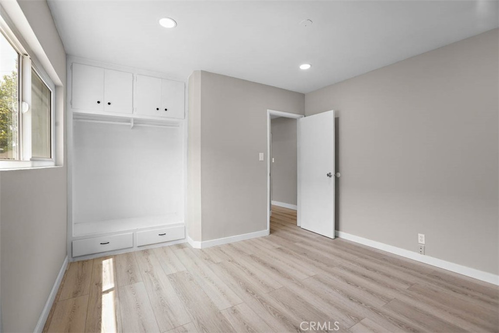 5021 Harbor Street, Commerce