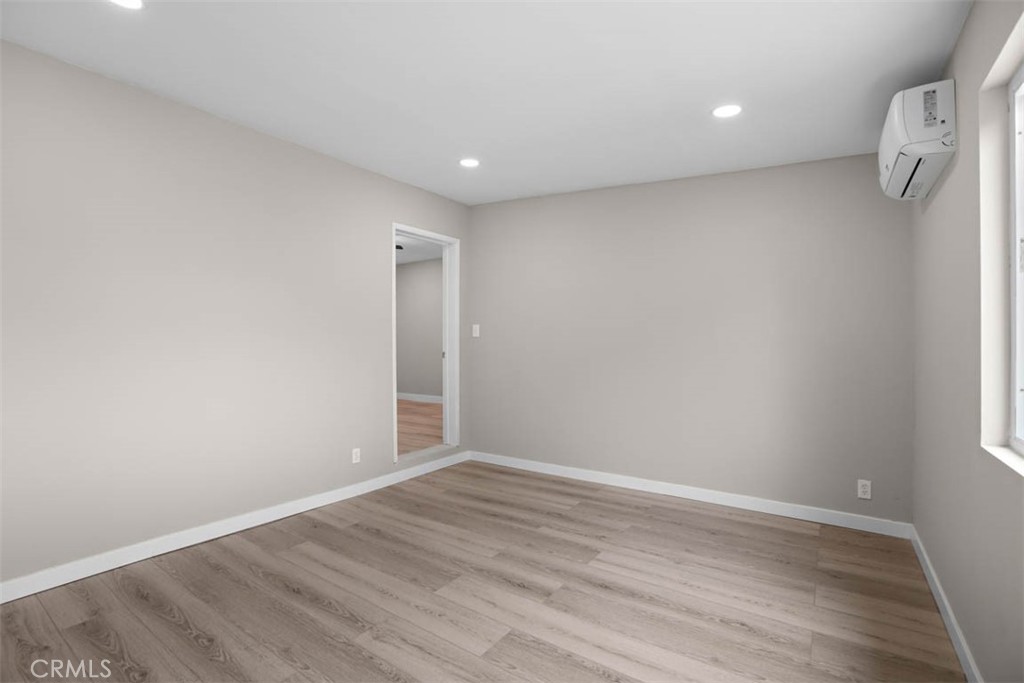 5021 Harbor Street, Commerce