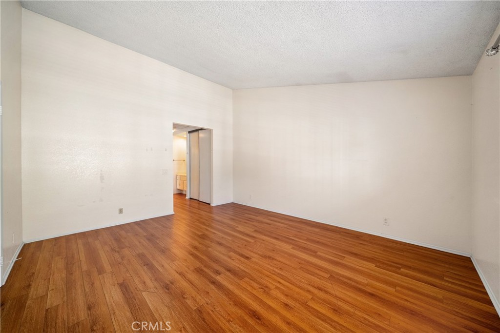 12277 Foster Road