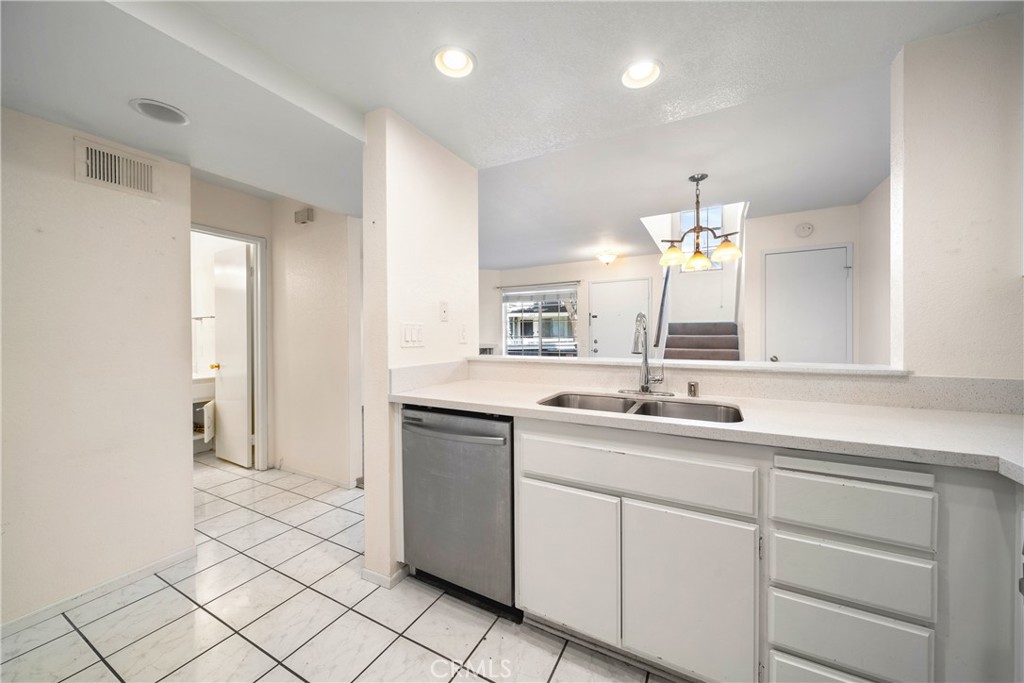 12277 Foster Road