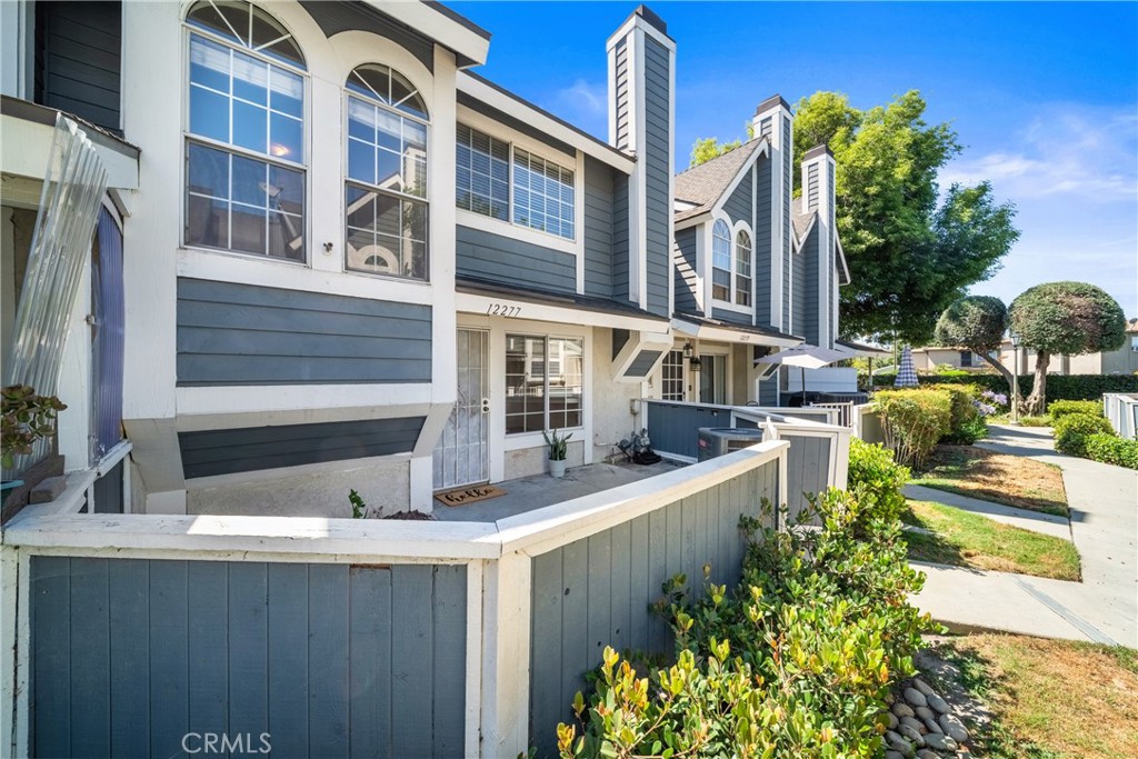 12277 Foster Road