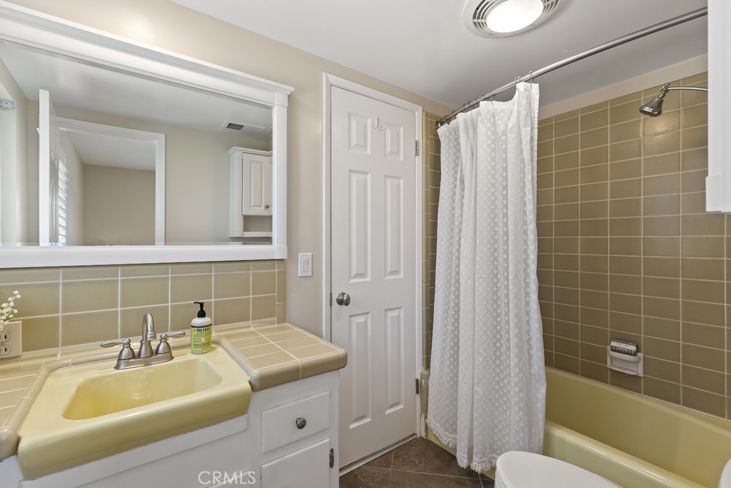 105 Country Club Court