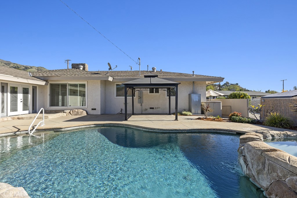 105 Country Club Court