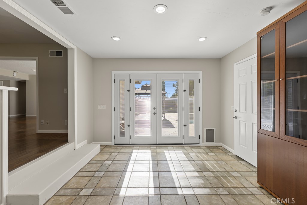 105 Country Club Court