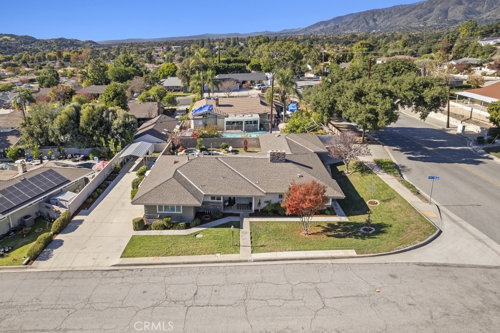 105 Country Club Court