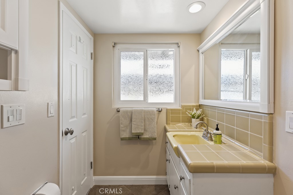 105 Country Club Court