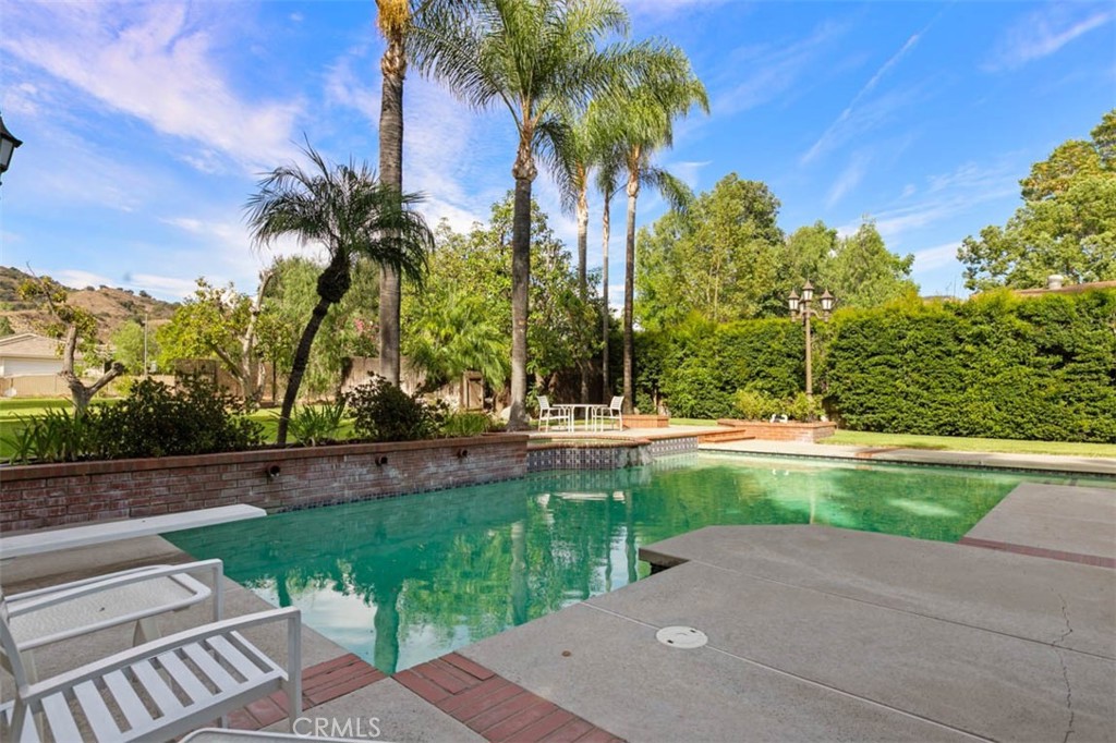1145 E Sierra Madre Avenue