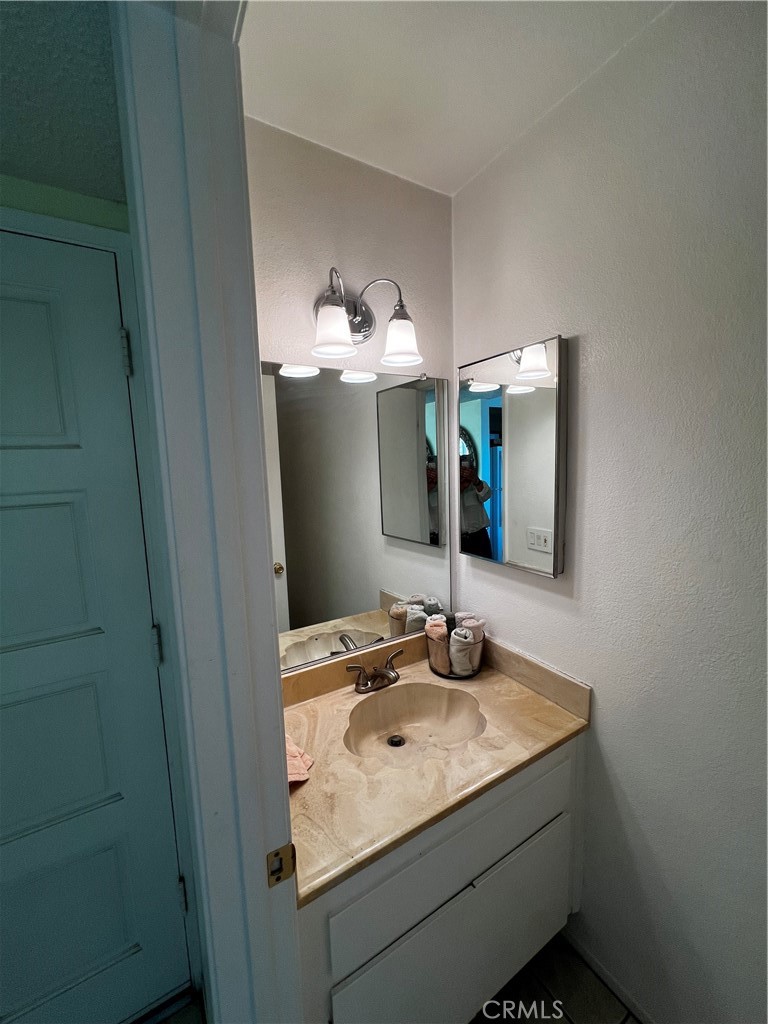 1237 Crestwood Drive