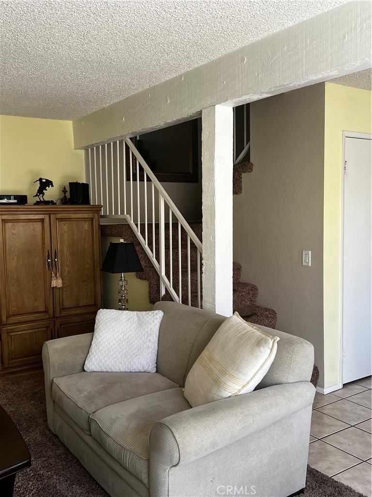 1237 Crestwood Drive