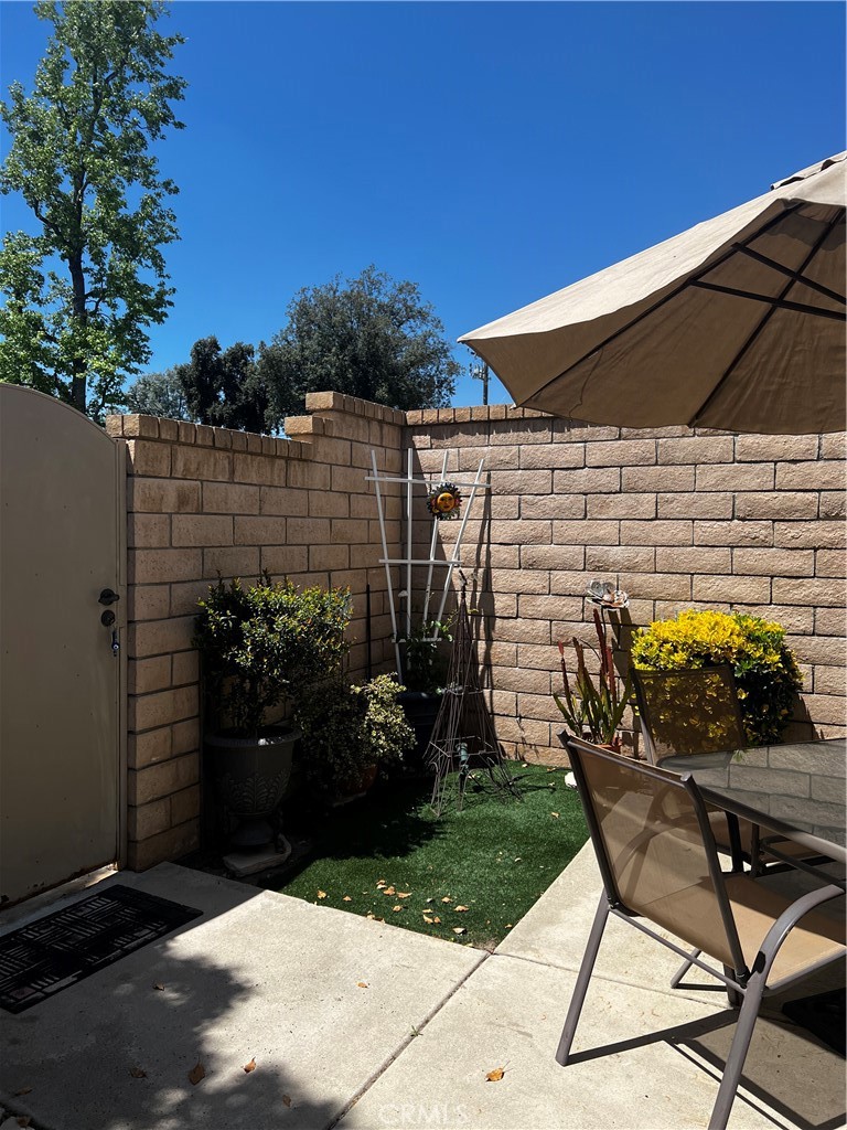 1237 Crestwood Drive