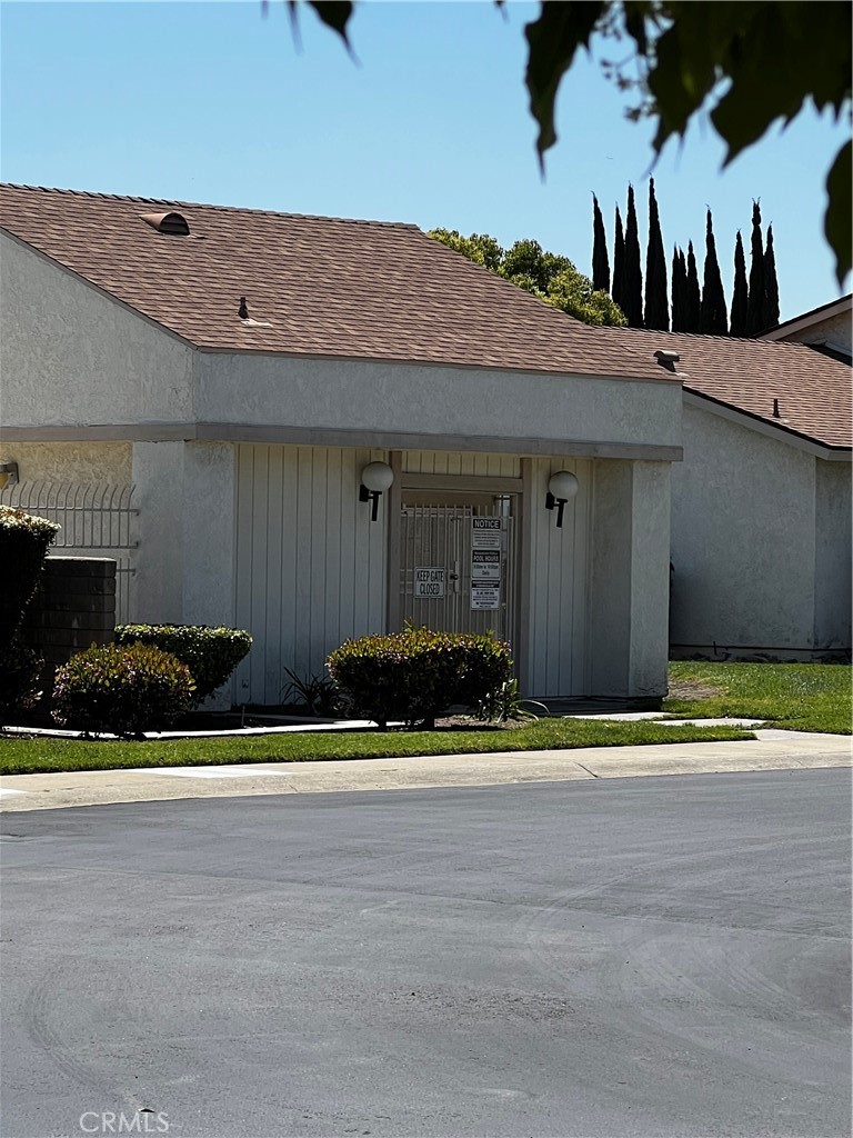 1237 Crestwood Drive