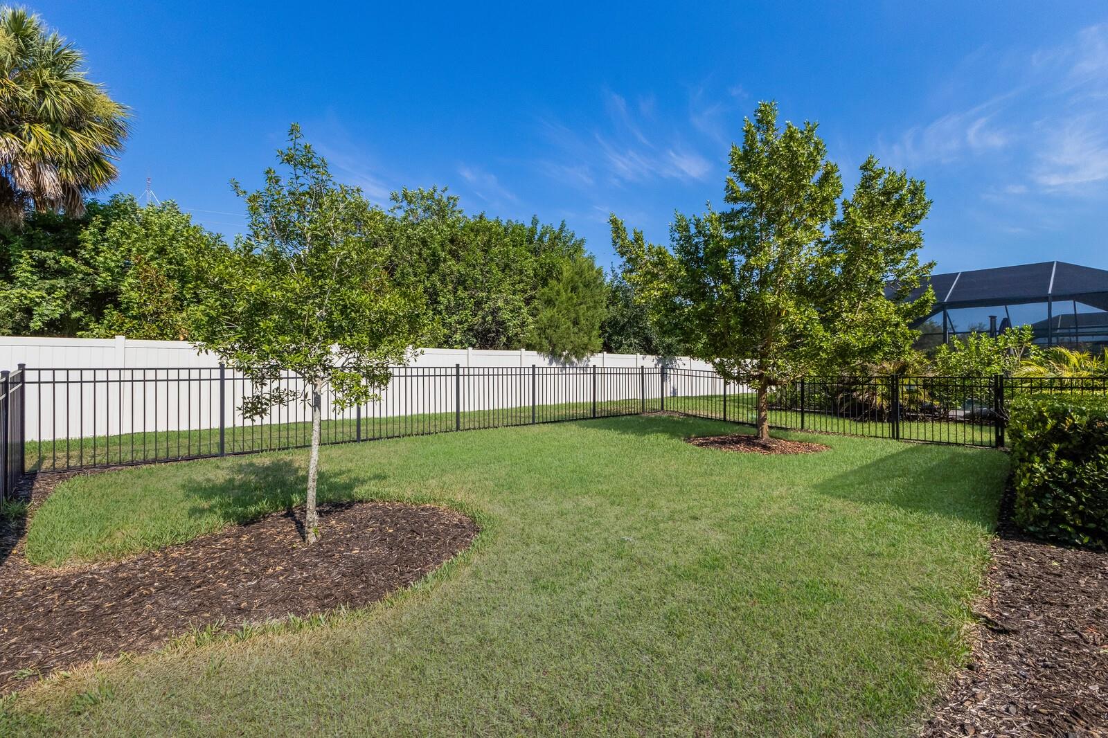 19392 BLUFF DR
