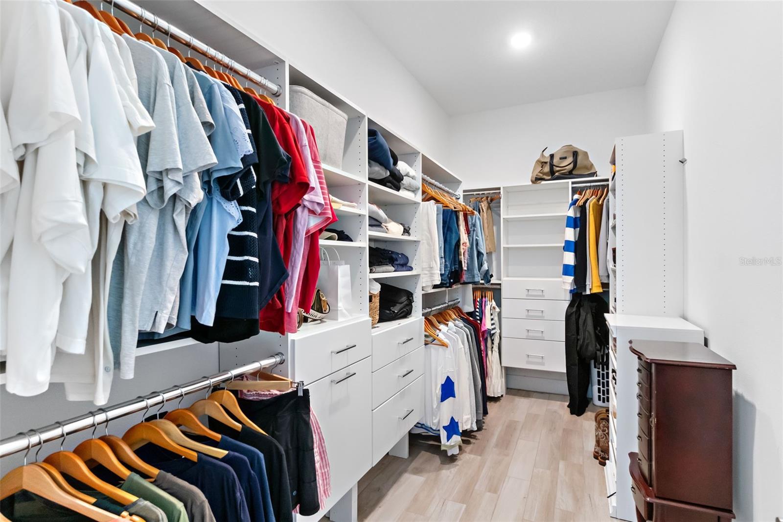 6317 RIVO LAKES BLVD