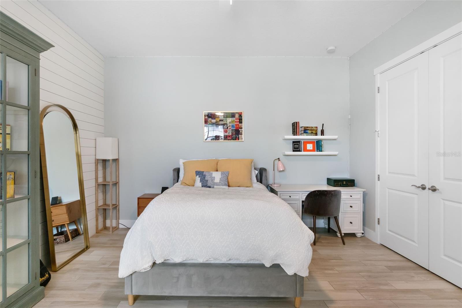 6317 RIVO LAKES BLVD