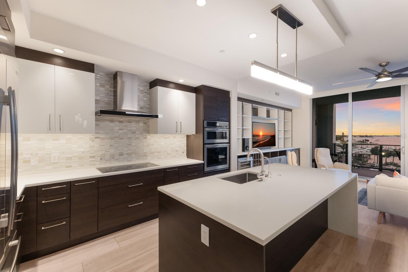 1155 N GULFSTREAM AVE #406