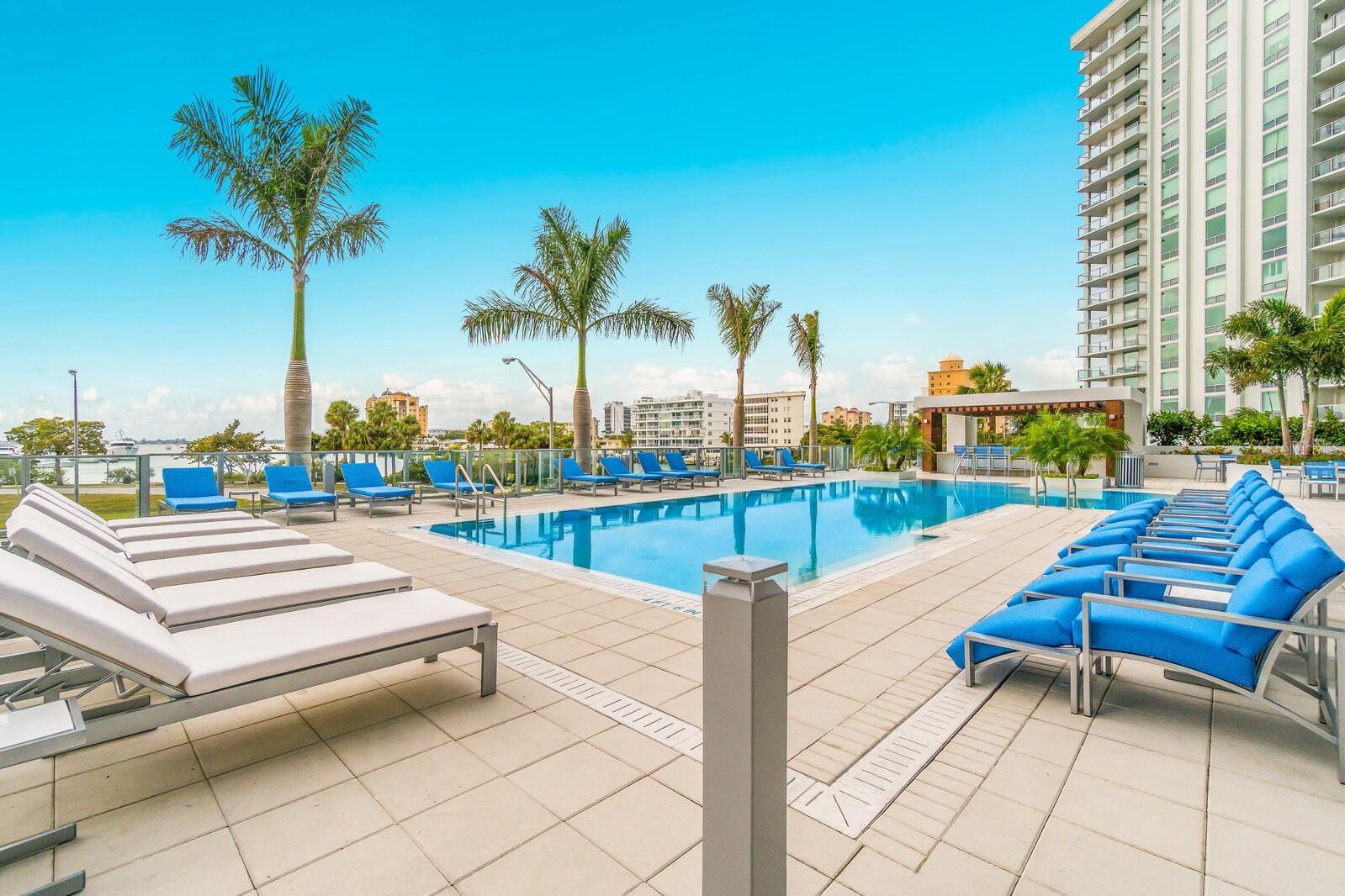 1155 N GULFSTREAM AVE #406