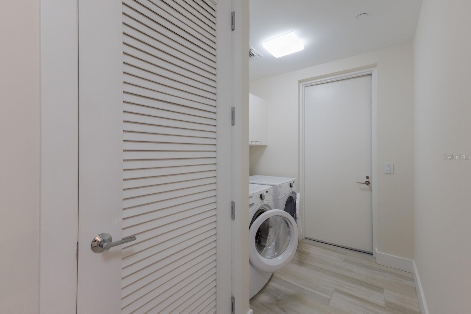 1155 N GULFSTREAM AVE #406