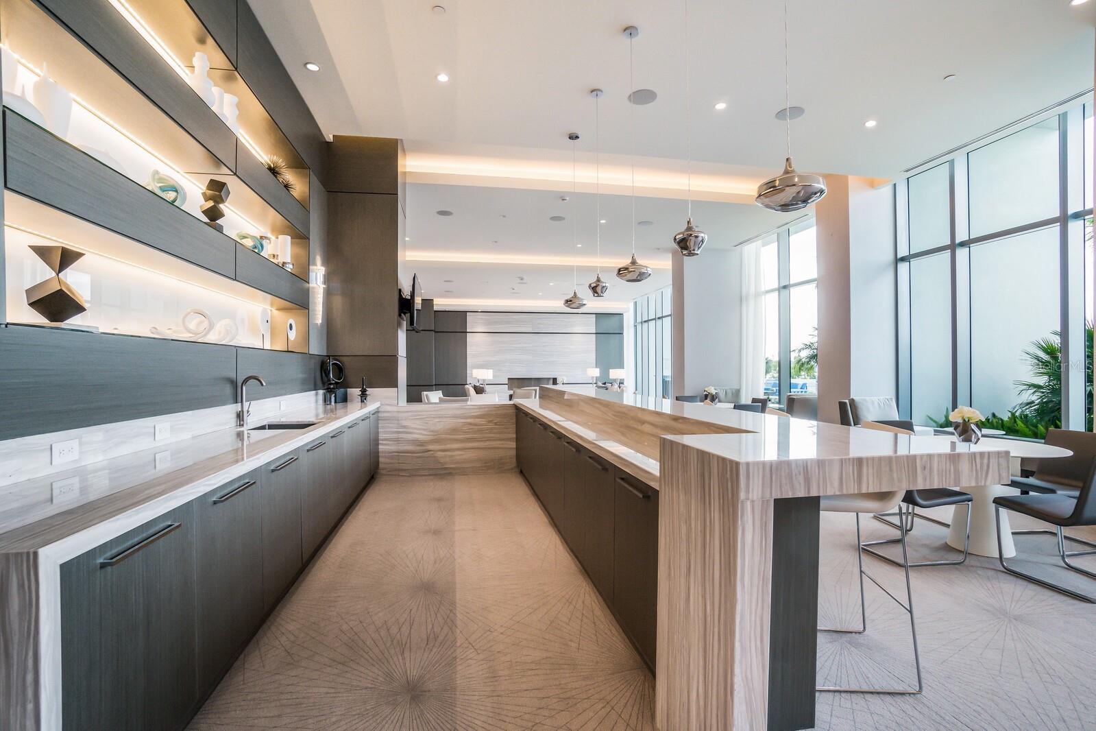 1155 N GULFSTREAM AVE #406