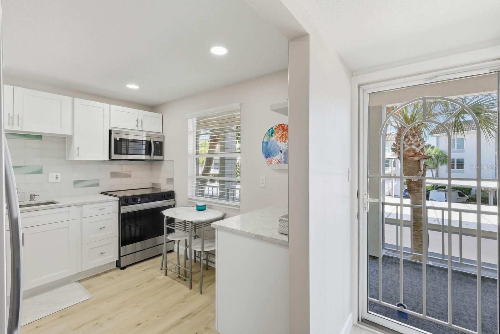 4380 EXETER DR #H202