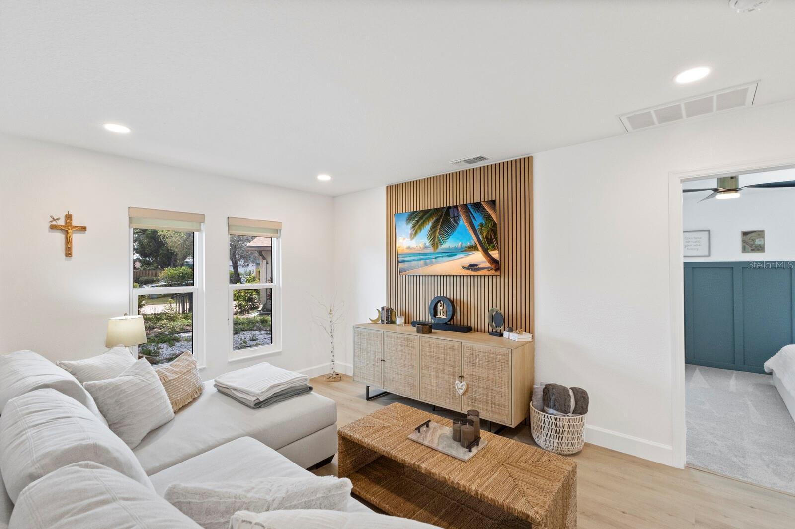 6410 38TH AVENUE CIR W