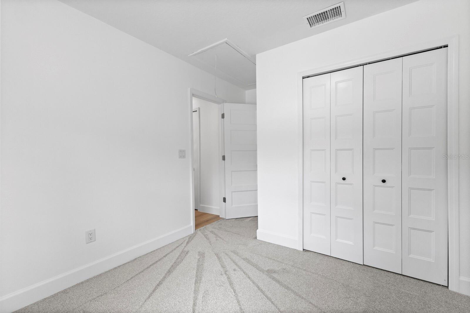 6410 38TH AVENUE CIR W