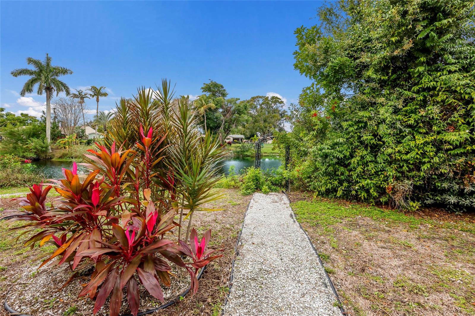 6410 38TH AVENUE CIR W