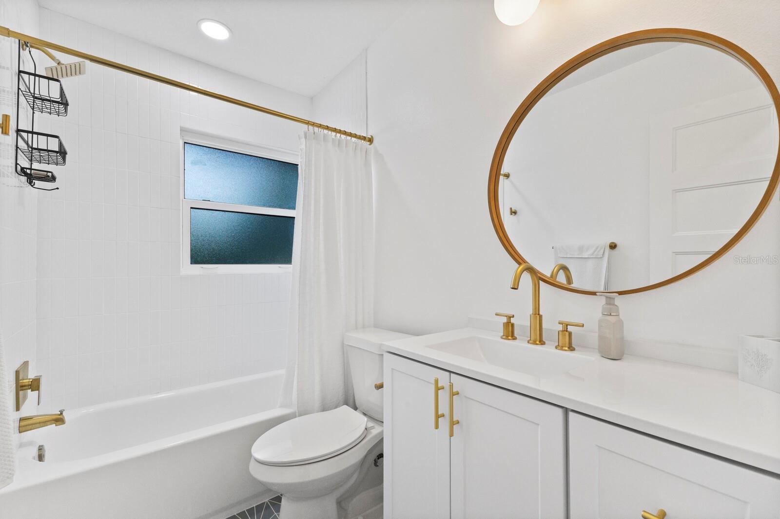 6410 38TH AVENUE CIR W