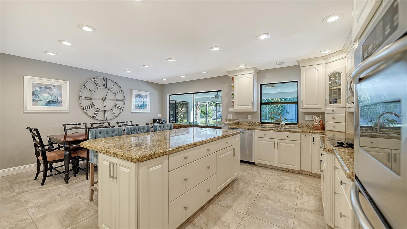 3783 BENEVA OAKS BLVD