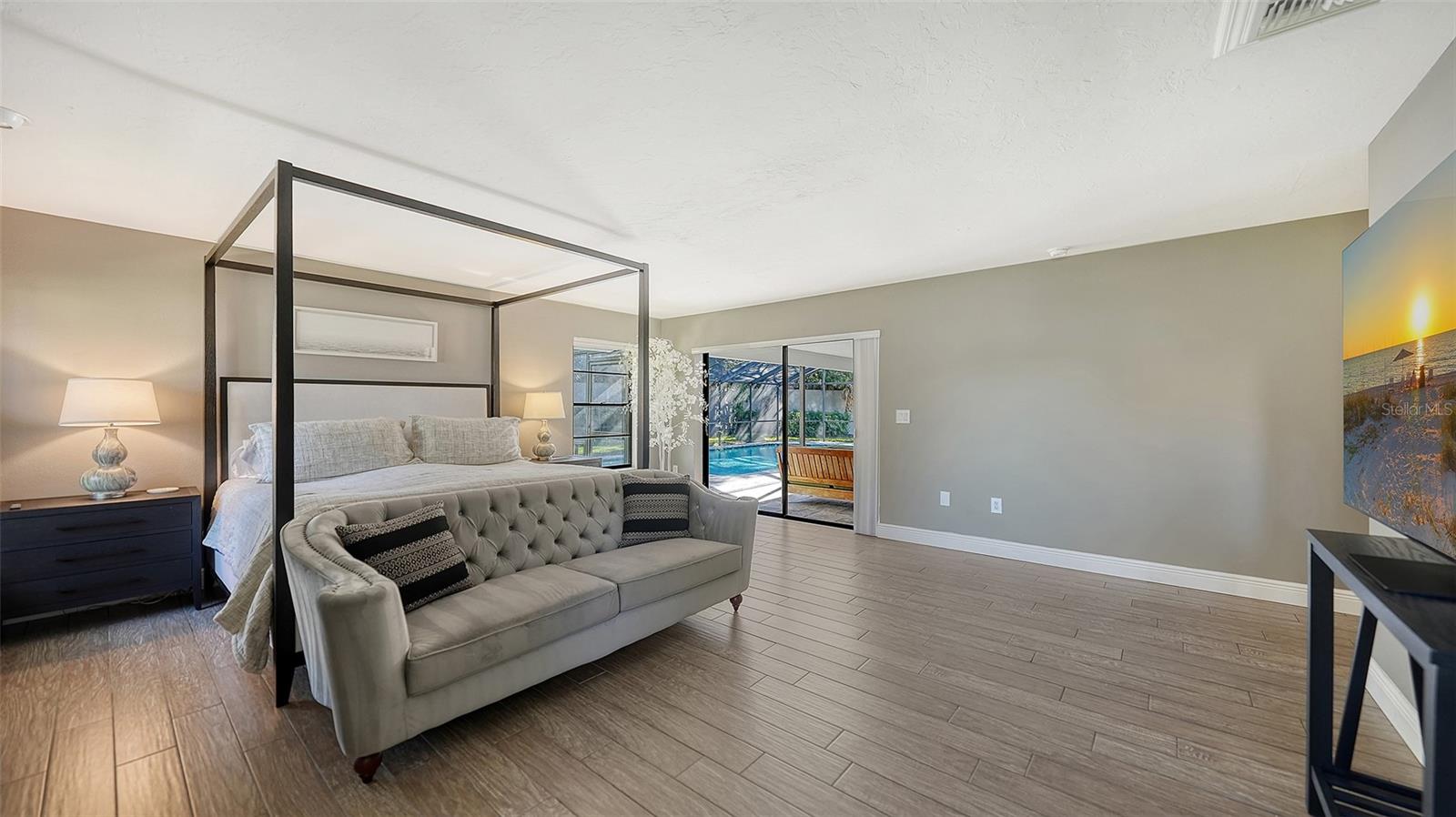 3783 BENEVA OAKS BLVD