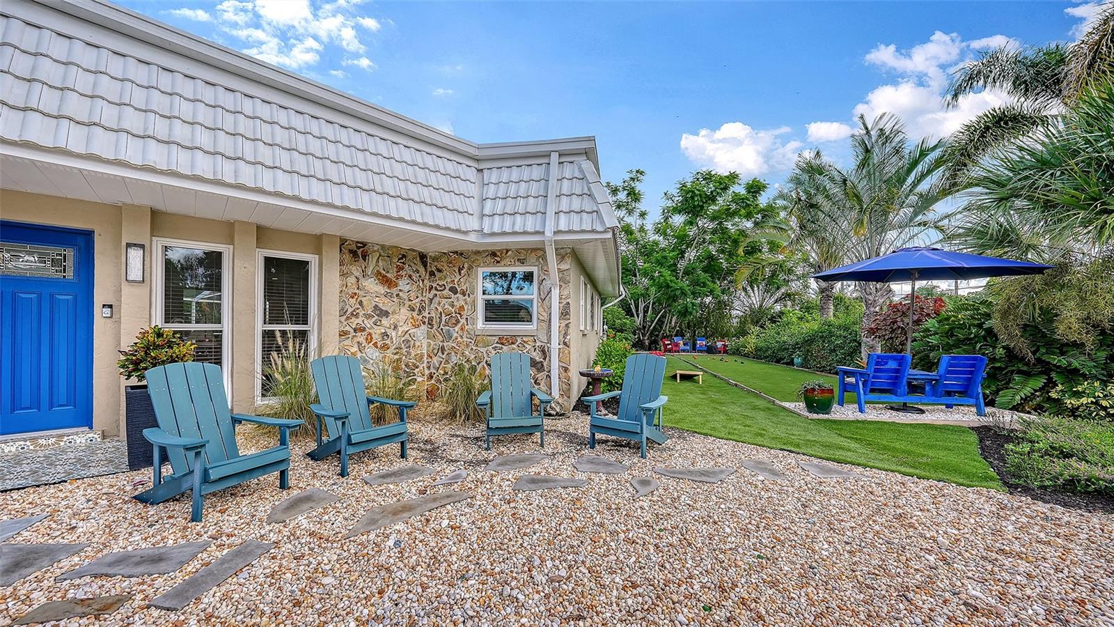 5211 INVERNESS DR