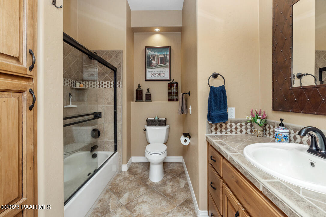 869 Northridge Drive