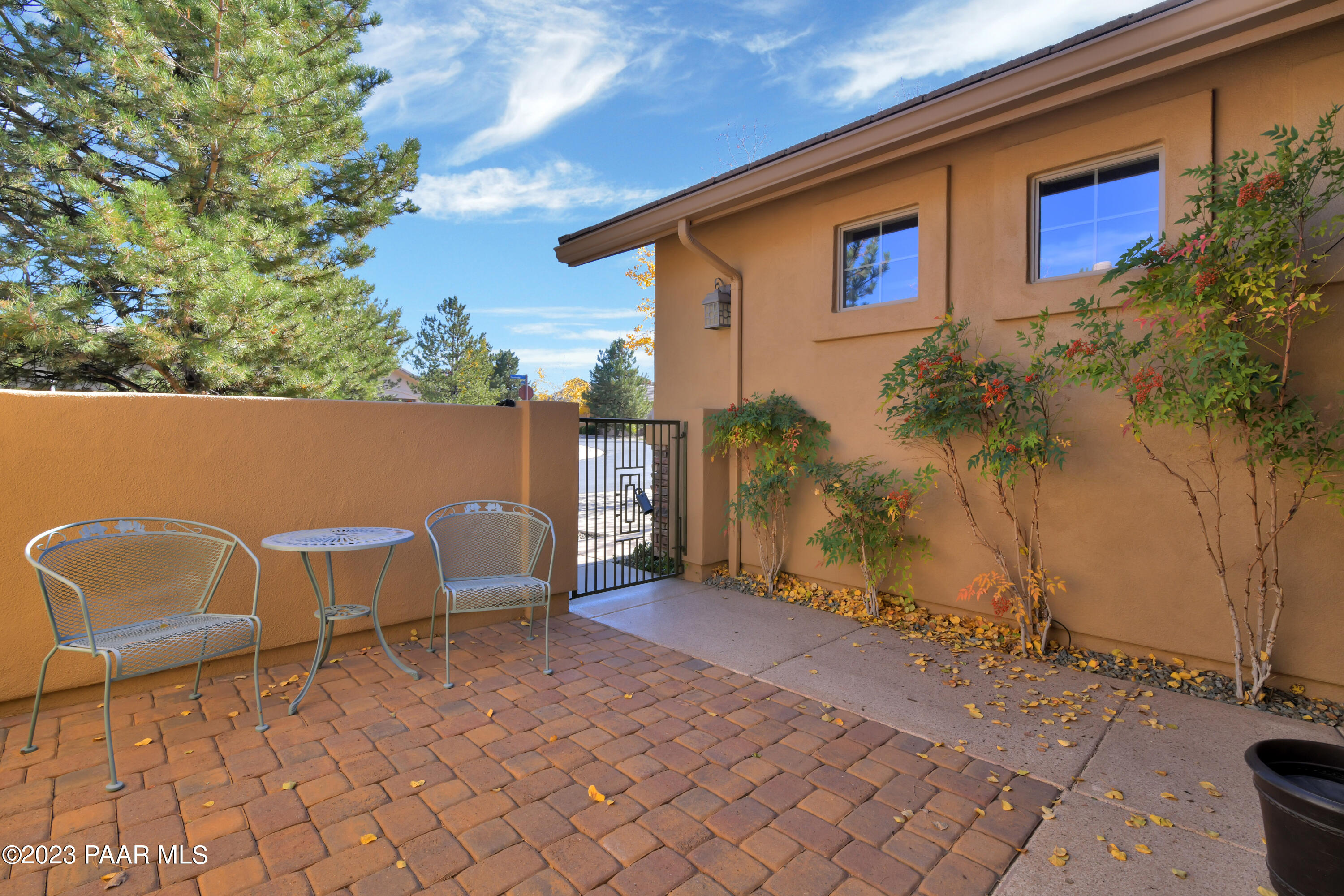 1262 Crown Ridge Drive