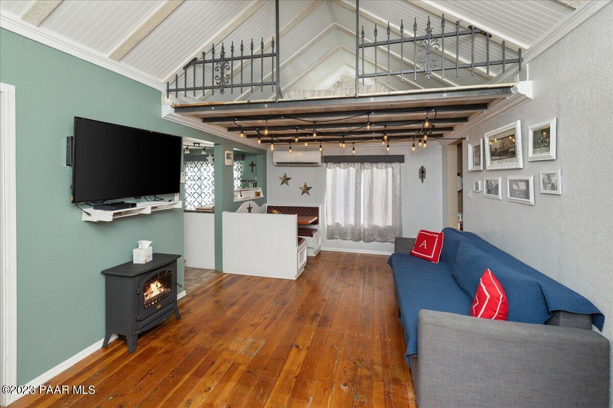 321 N Virginia Street