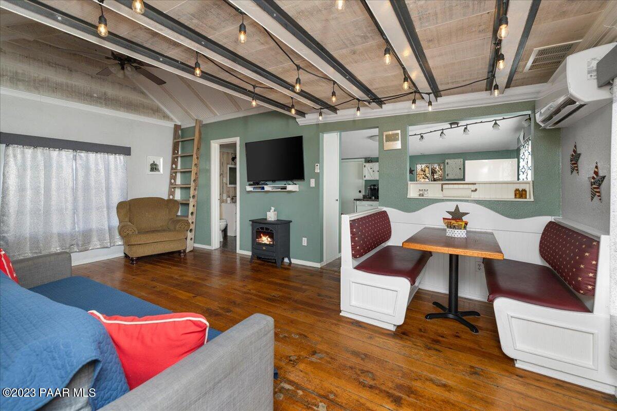 321 N Virginia Street