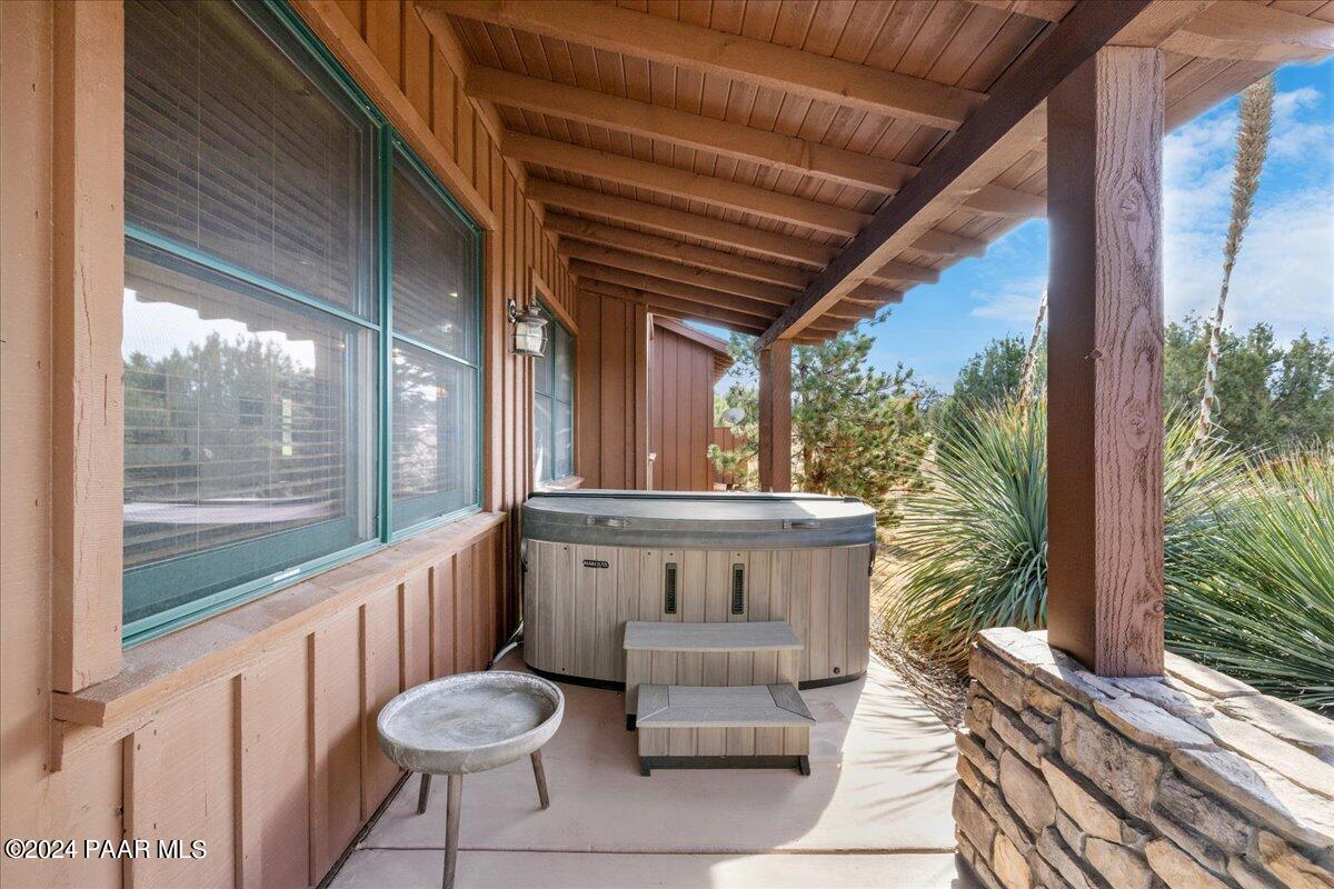 5780 W Johnny Mullins Drive