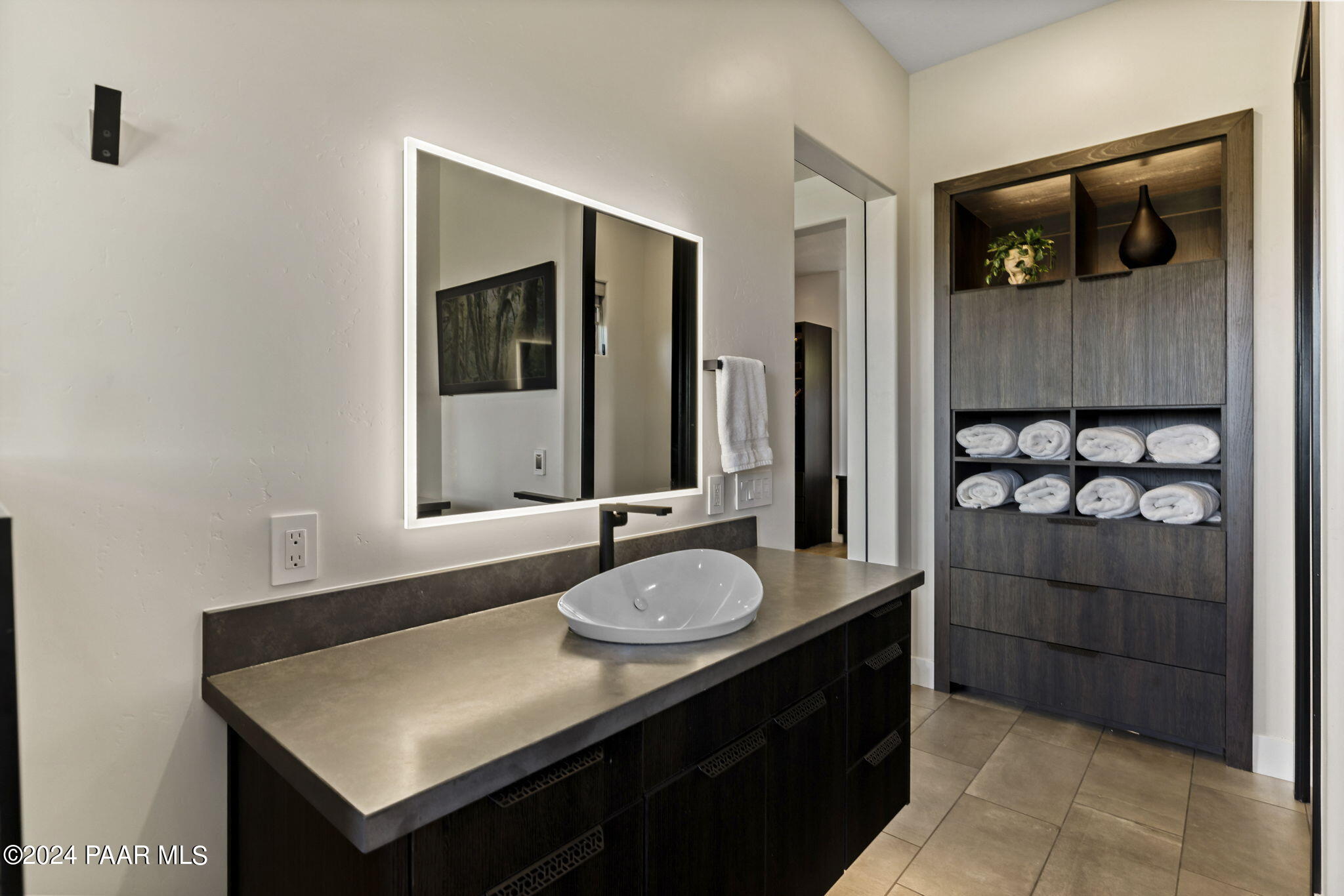 1136 Northridge Drive