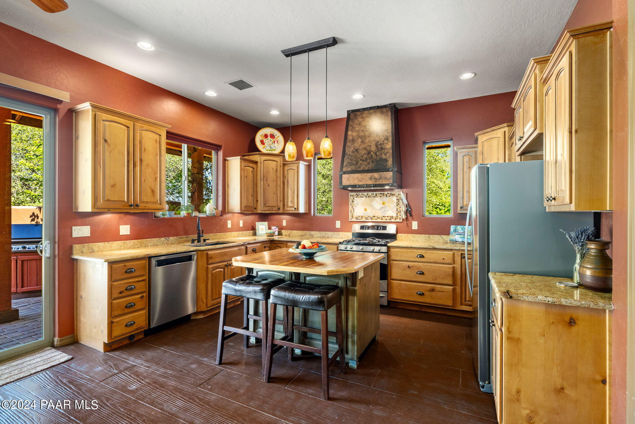 2661 W Noble Vista Drive