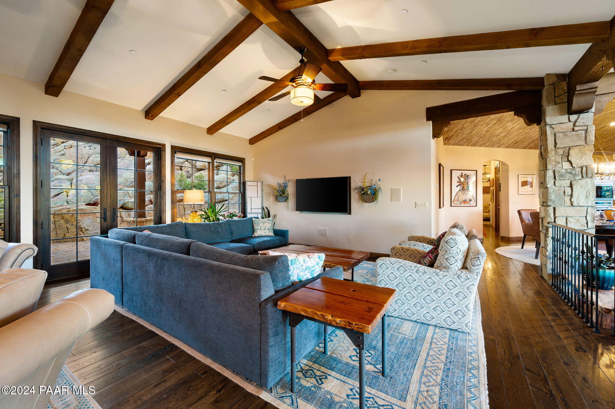 901 Ivy Glen