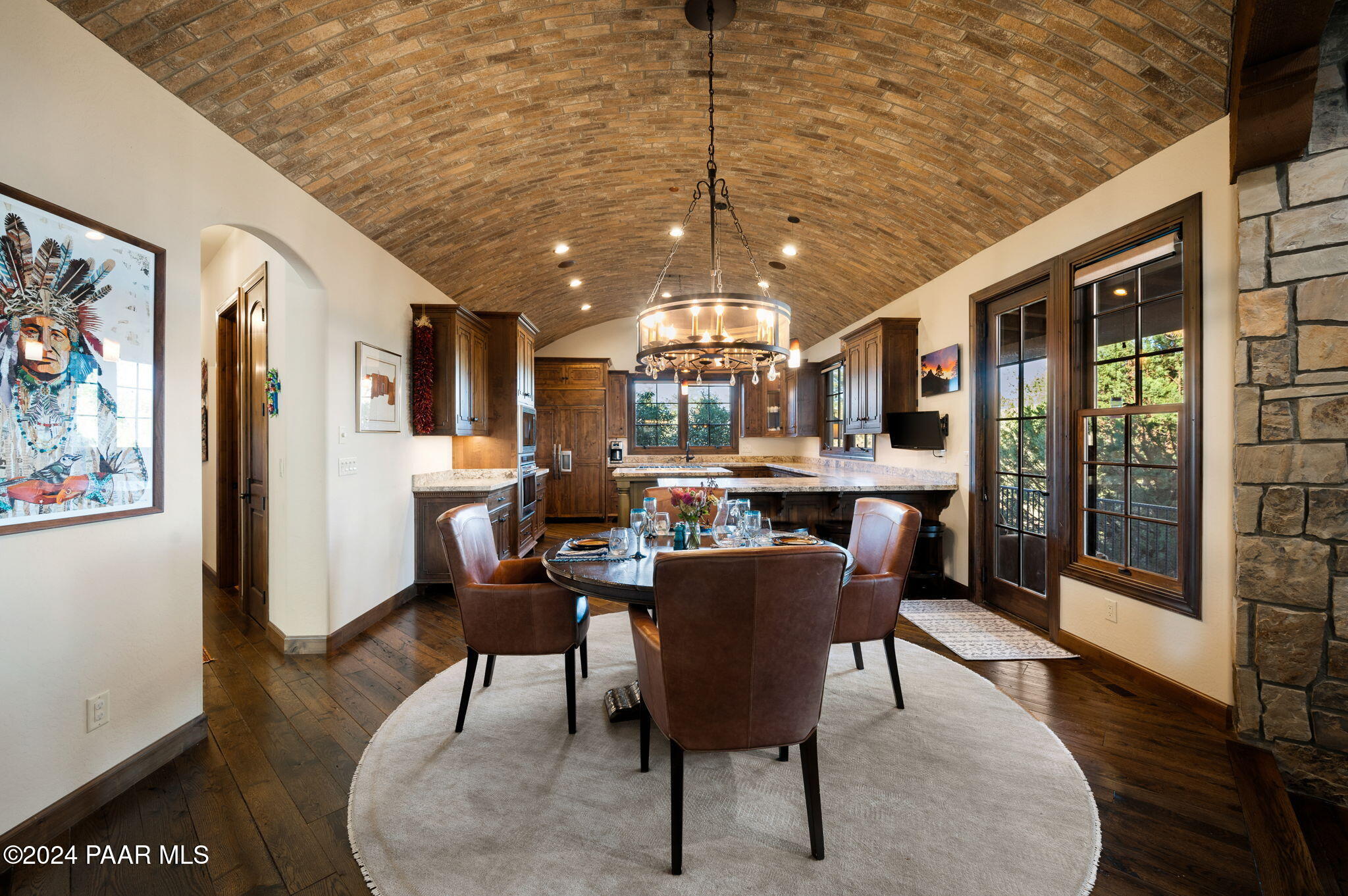 901 Ivy Glen