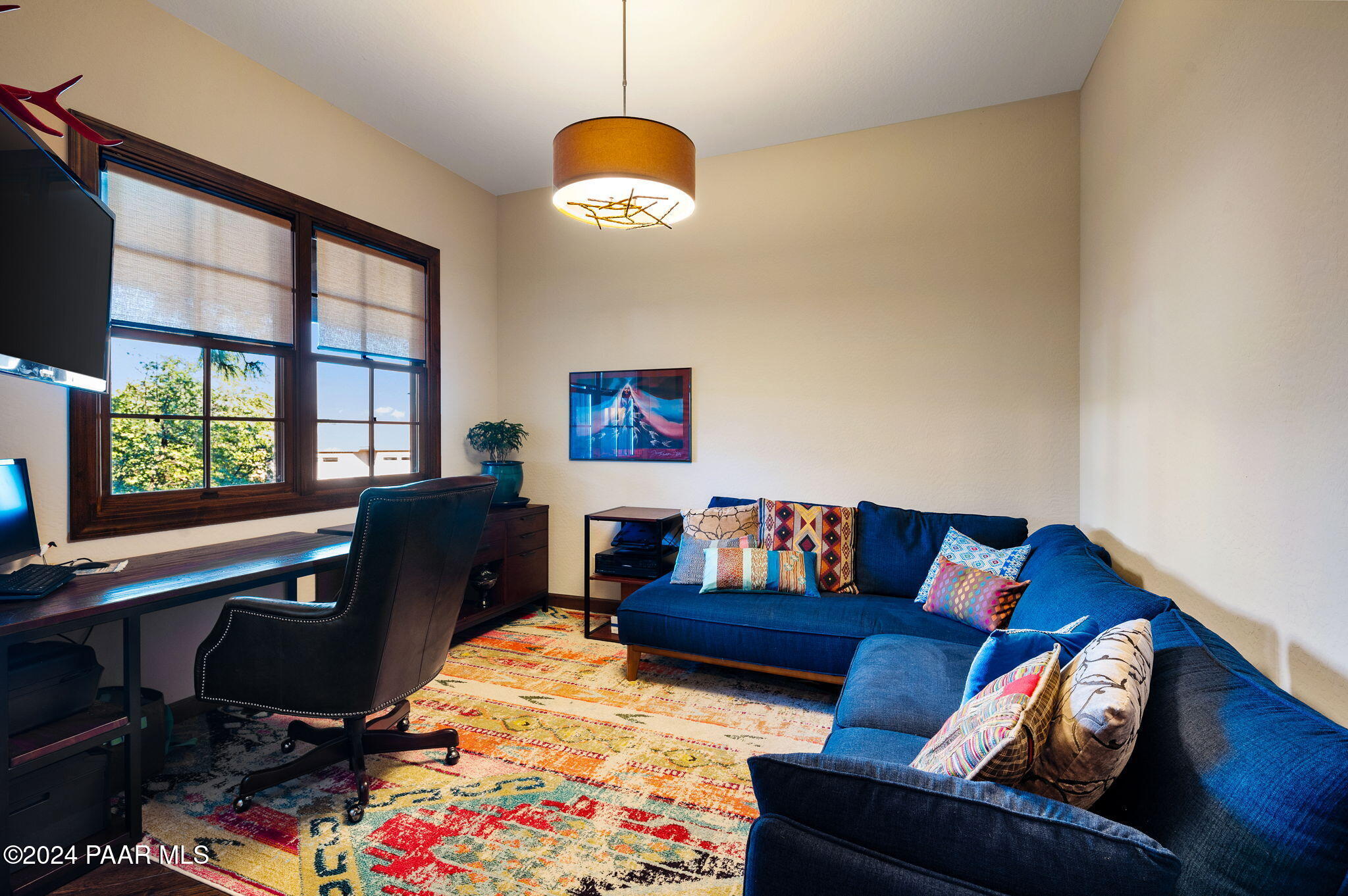 901 Ivy Glen