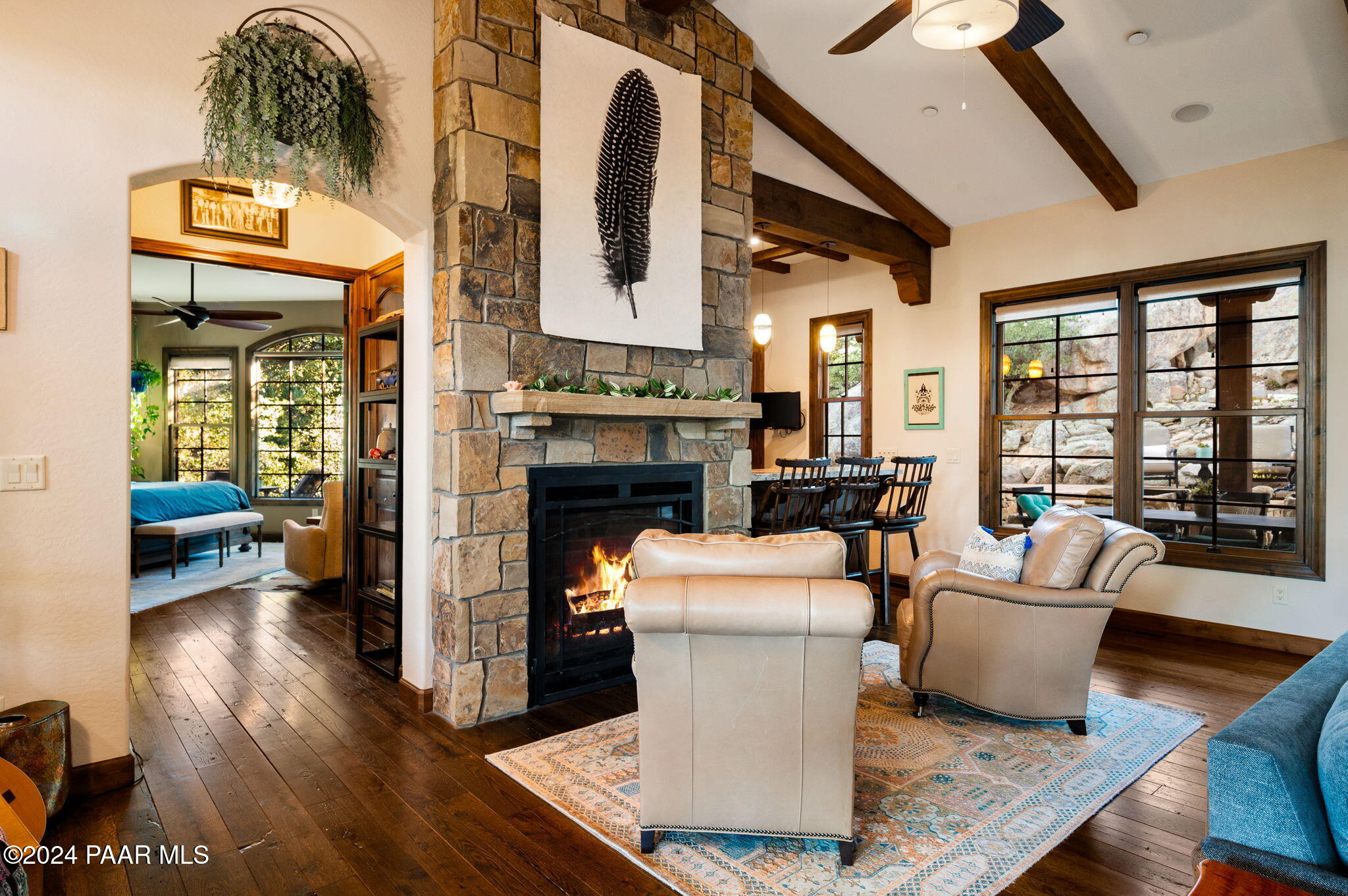 901 Ivy Glen