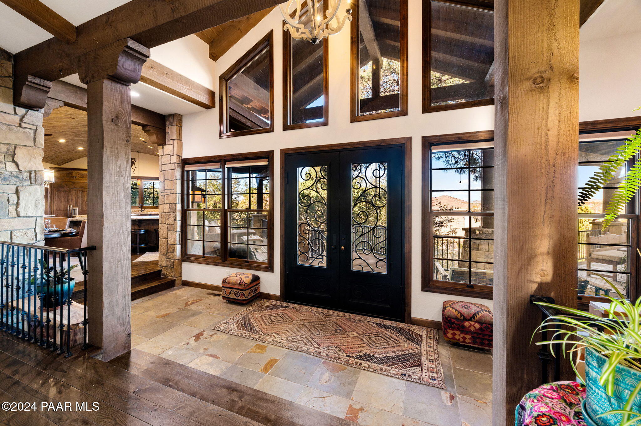901 Ivy Glen