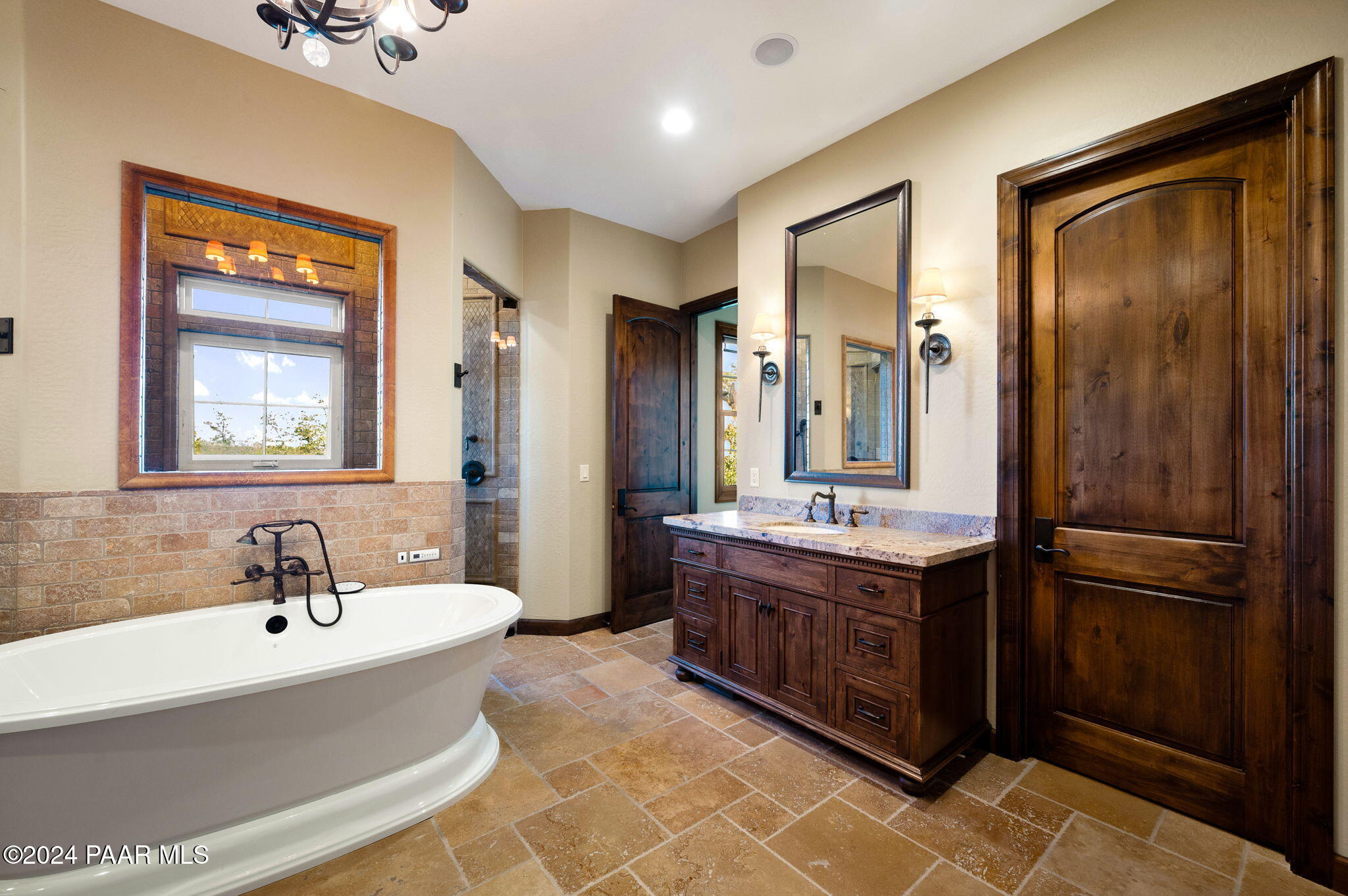 901 Ivy Glen