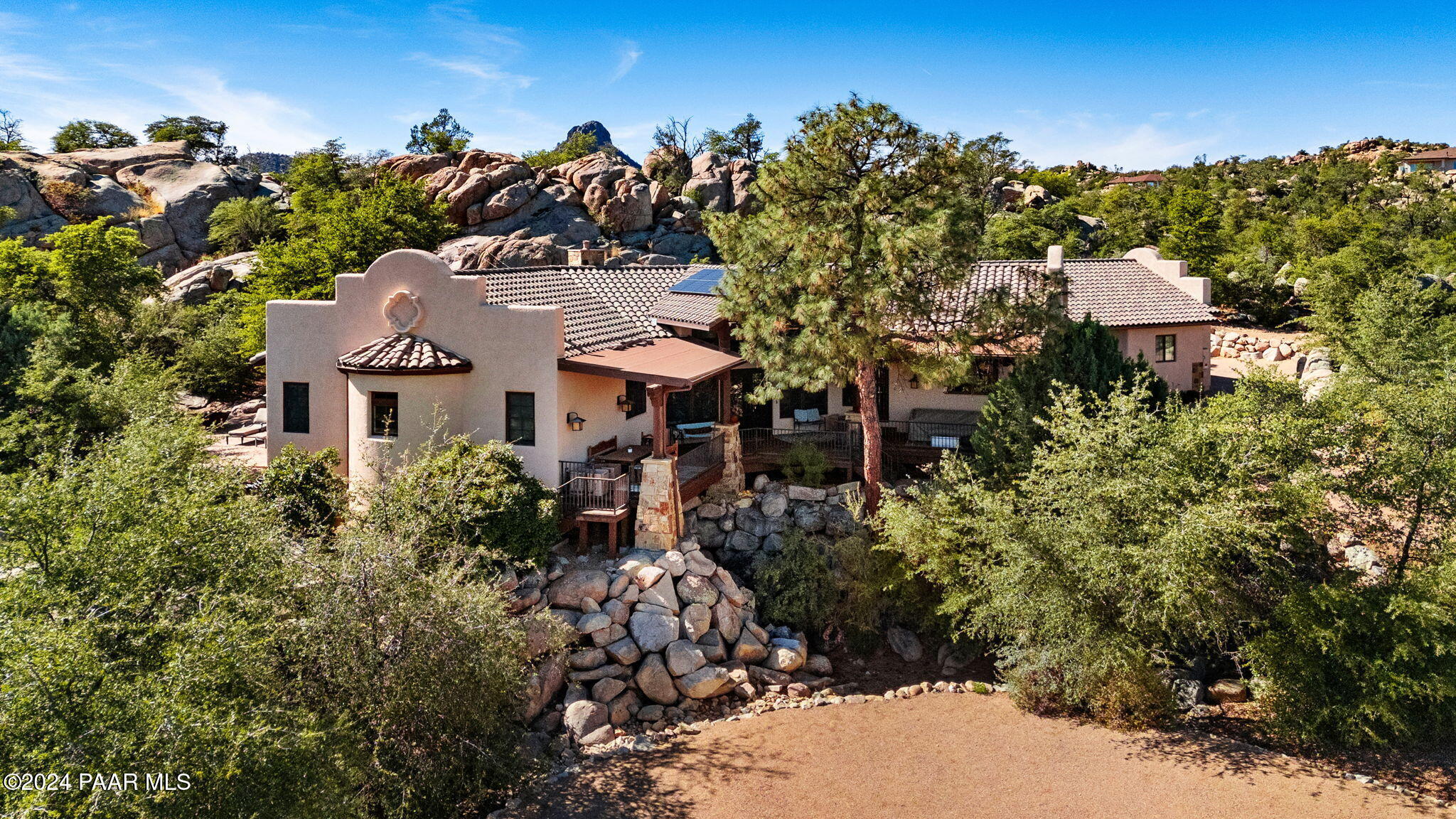 901 Ivy Glen