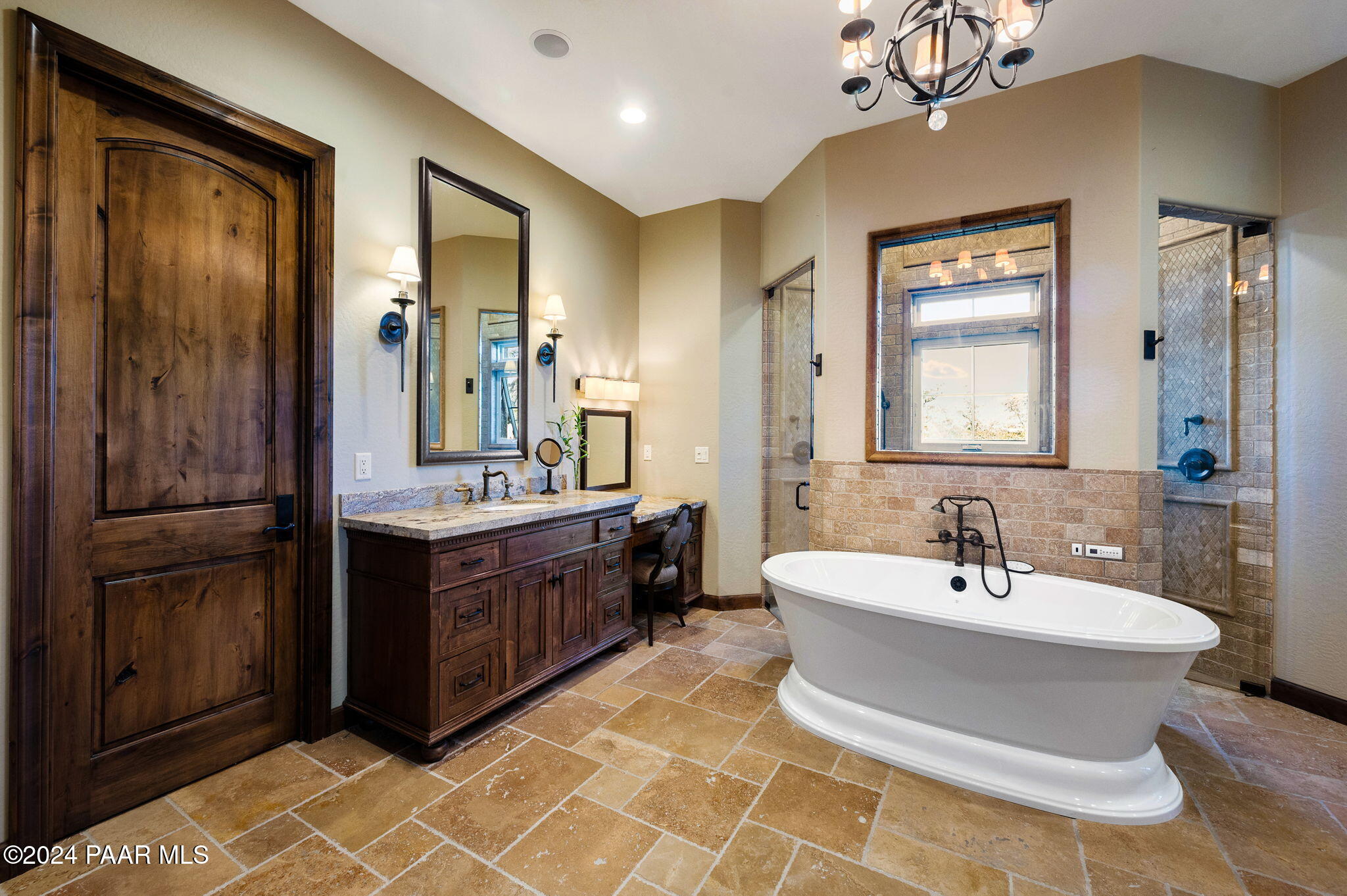 901 Ivy Glen
