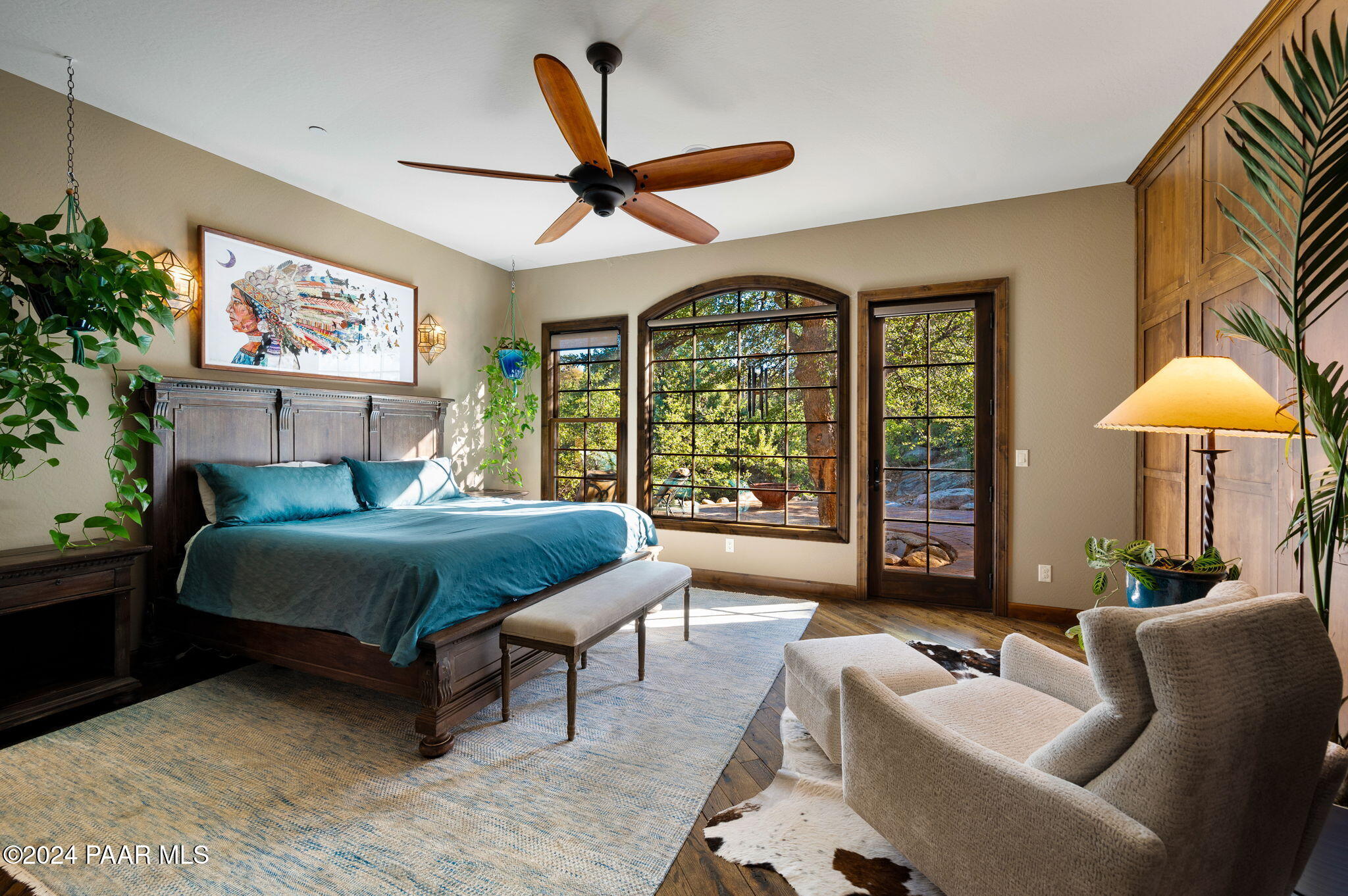 901 Ivy Glen