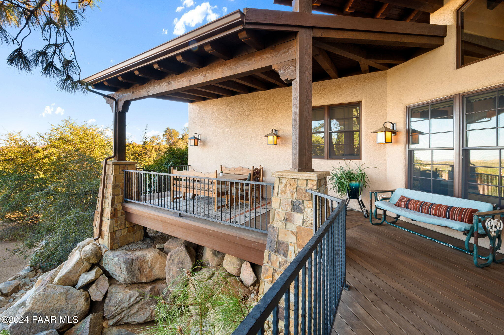901 Ivy Glen