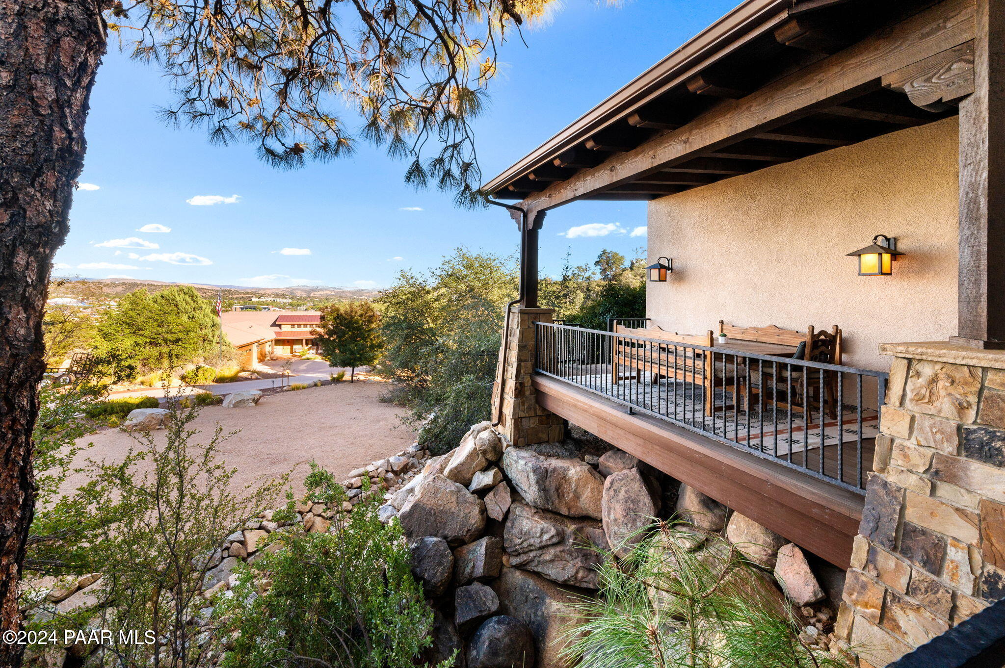 901 Ivy Glen