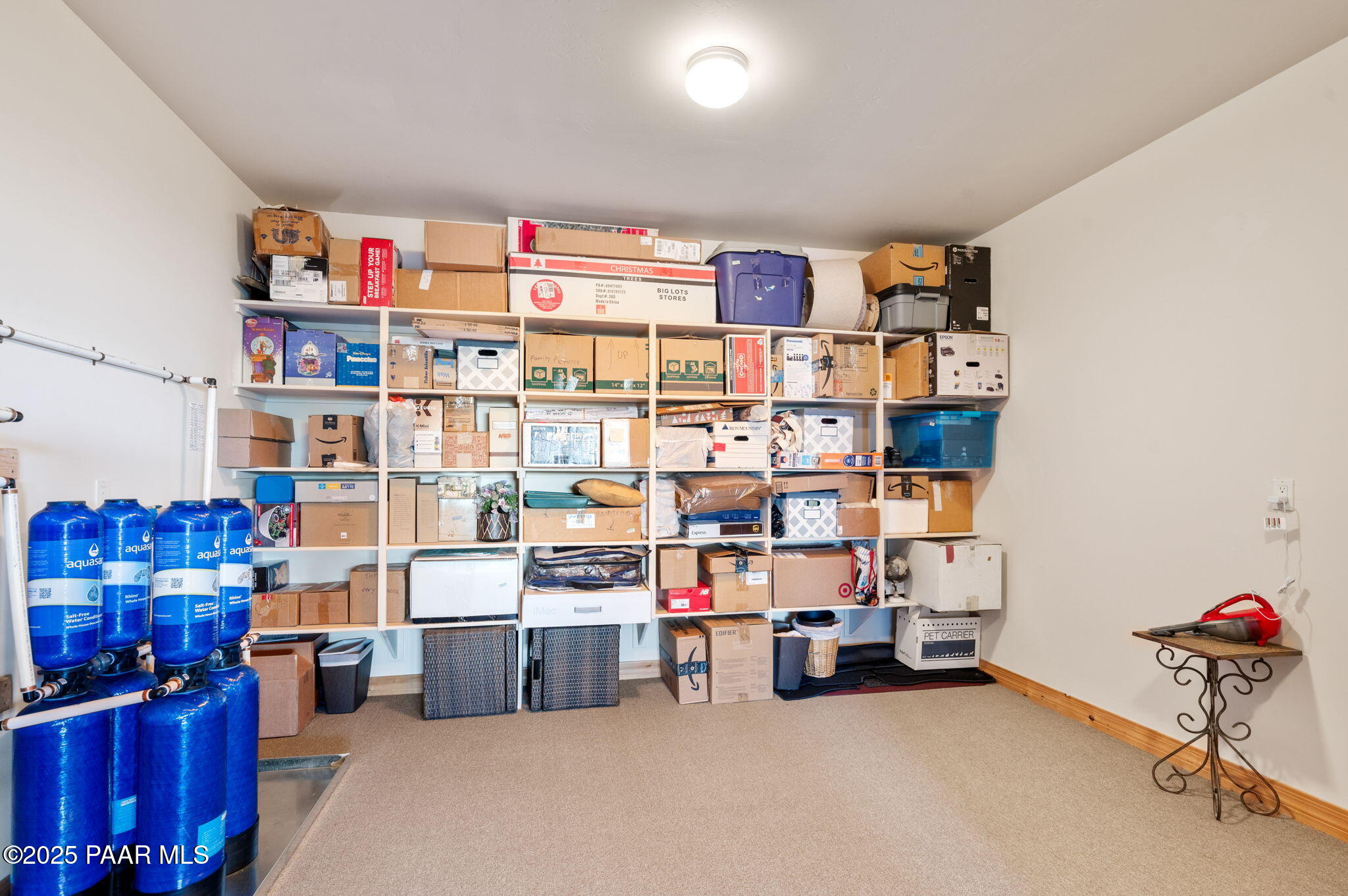 1046 Vantage Point Circle