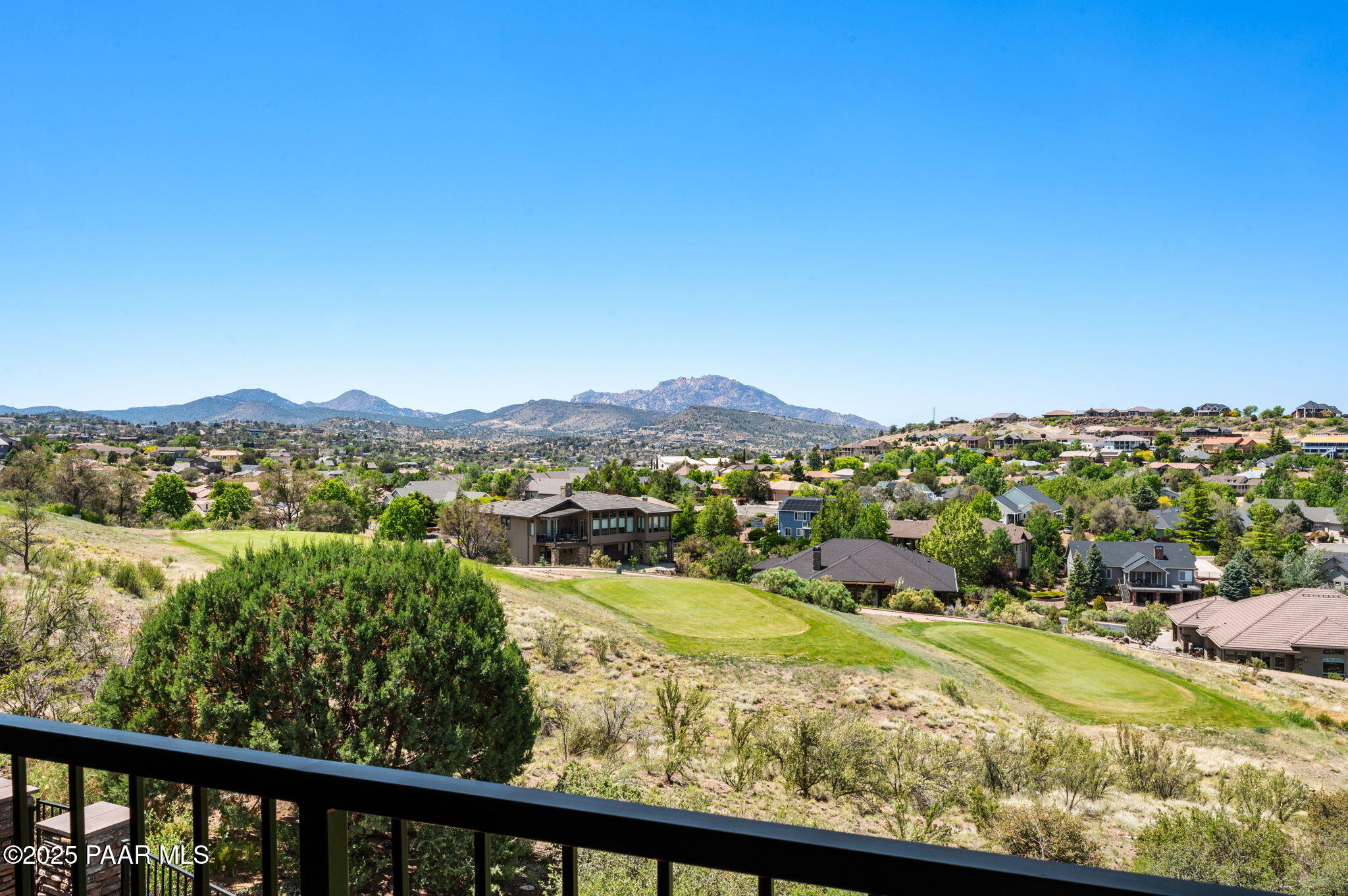 1046 Vantage Point Circle